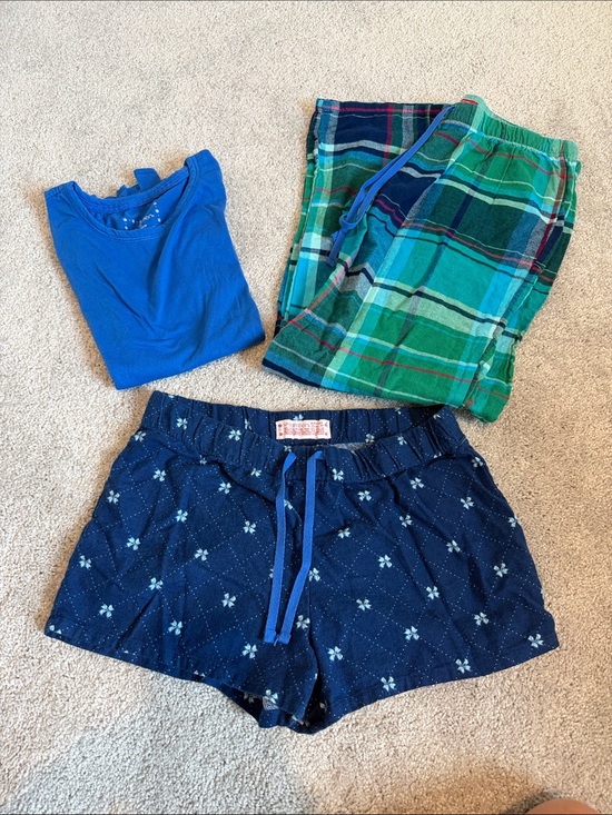 Xhilaration Other - xhilaration winter PJ set Medium❄️☃️